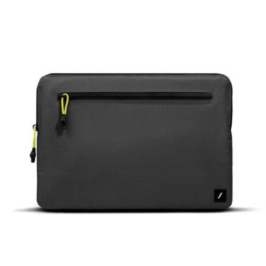 Native Union Ultralight Sleeve - MacBook Air 13" (2020-2025) / Pro 13" (2020-2022) - Black